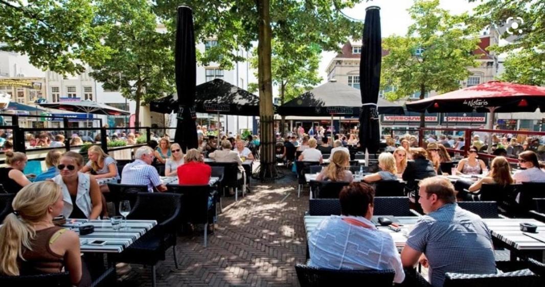 City-Apartment Een Hele Verdieping Voor Jezelf Midden In Het Centrum Apeldoorn Eksteriør bilde